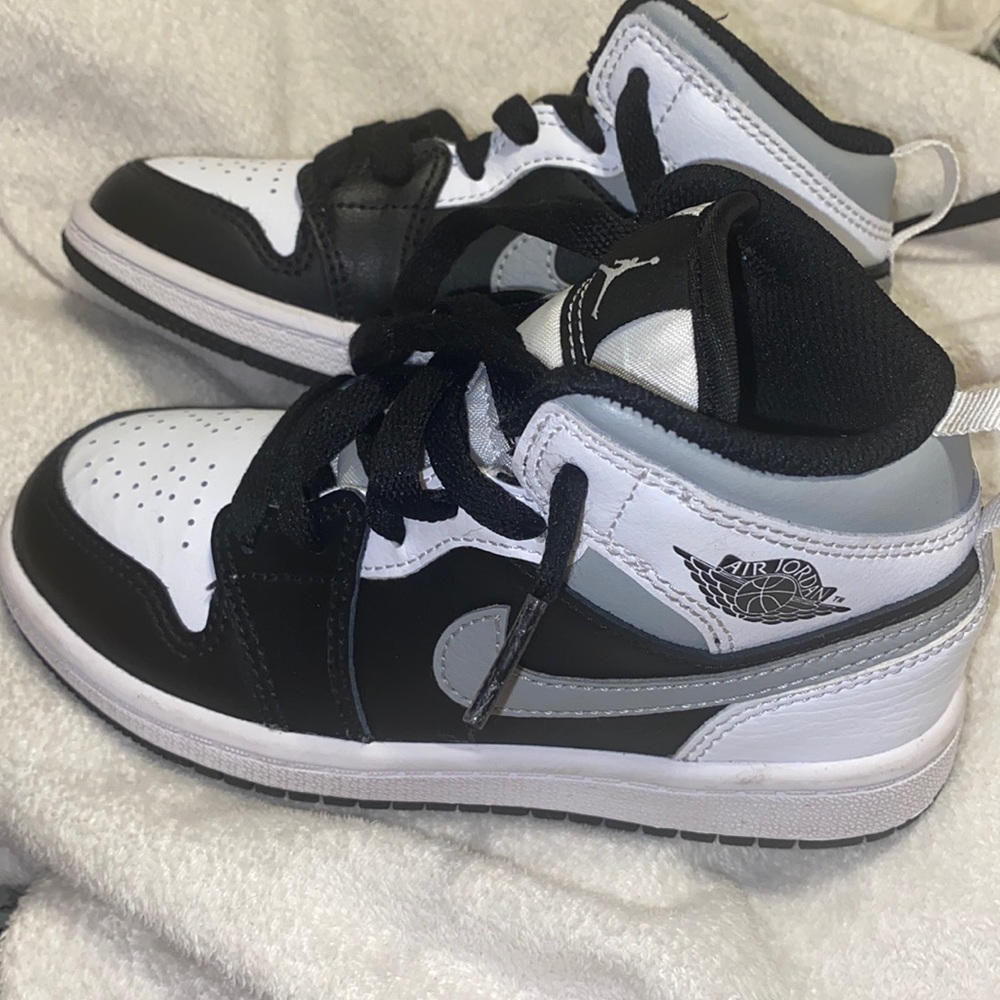 Toddler Jordan Aj 1 Mid